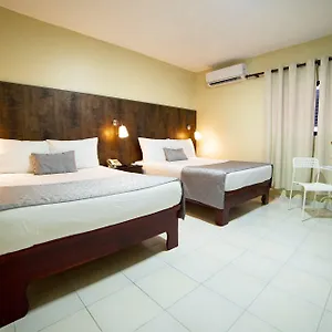 Hotel Real Bella Vista, Saint-Domingue